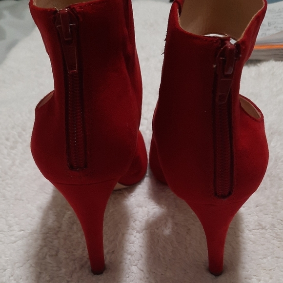 Jessica Simpson Strappy Red Heels - Picture 7 of 8